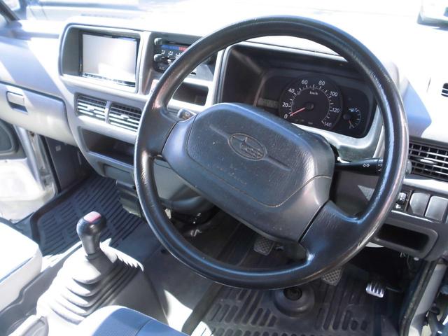 サンバートラック ＴＣ－ＳＣ　５速ミッション　４ＷＤ　キーレスエントリー　エアコン　パワステ　スーパーチャージャー　運転席エアバック　車検令和８年１月　ＯＢＤ診断実施済（16枚目）