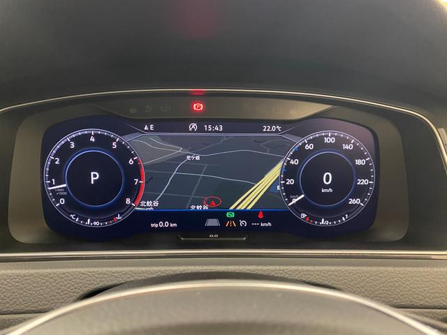 VOLKSWAGEN GOLF TSI COMFORTLINE TECH EDITION