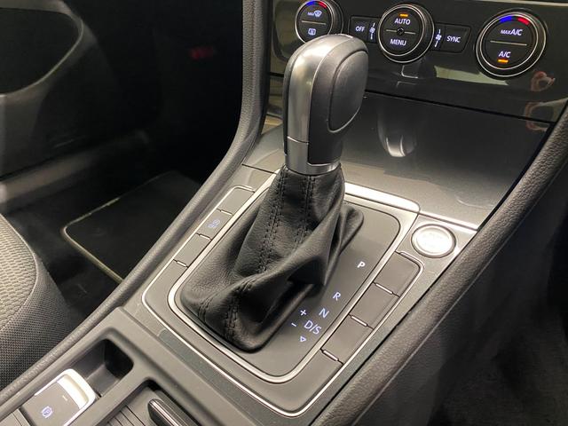 VOLKSWAGEN GOLF TSI COMFORTLINE TECH EDITION