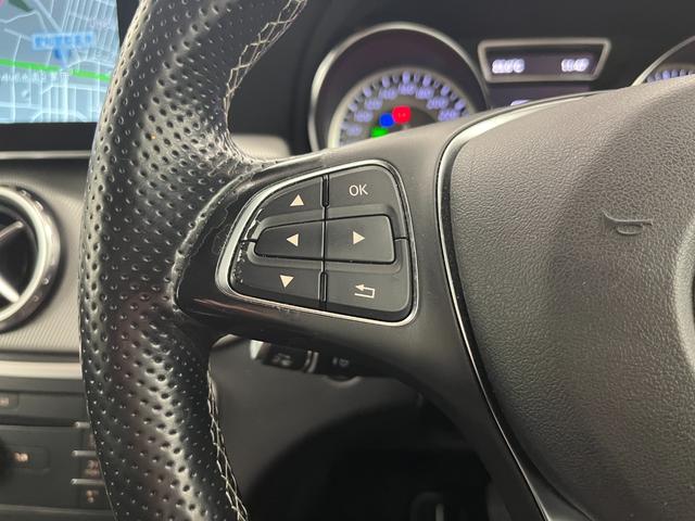 GLAクラス GLA180 禁煙車/ACC/衝突軽減B/ハーフ革S/ナビ/フルセグTV/Bカメラ/シートH/キセノンヘッドライト/Pゲート/Bluetoothオーディオ/クリアランスソナー/ルーフレール/オートライト/1年保証(19枚目)