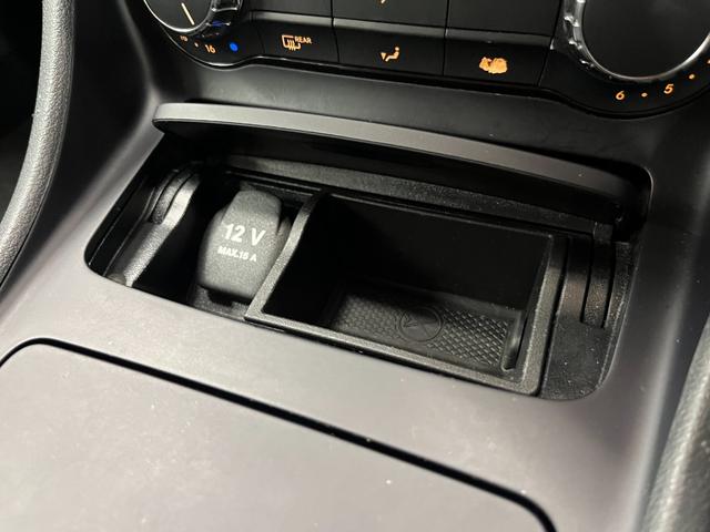 GLAクラス GLA180 禁煙車/ACC/衝突軽減B/ハーフ革S/ナビ/フルセグTV/Bカメラ/シートH/キセノンヘッドライト/Pゲート/Bluetoothオーディオ/クリアランスソナー/ルーフレール/オートライト/1年保証(28枚目)