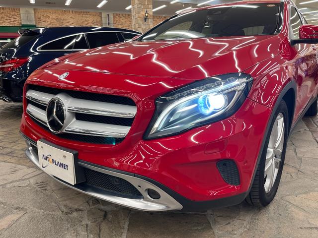 GLAクラス GLA180 禁煙車/ACC/衝突軽減B/ハーフ革S/ナビ/フルセグTV/Bカメラ/シートH/キセノンヘッドライト/Pゲート/Bluetoothオーディオ/クリアランスソナー/ルーフレール/オートライト/1年保証(51枚目)
