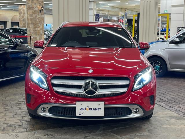 GLAクラス GLA180 禁煙車/ACC/衝突軽減B/ハーフ革S/ナビ/フルセグTV/Bカメラ/シートH/キセノンヘッドライト/Pゲート/Bluetoothオーディオ/クリアランスソナー/ルーフレール/オートライト/1年保証(60枚目)