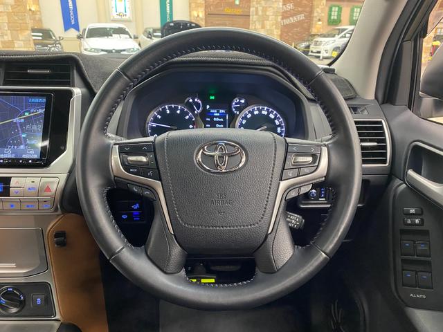 ランドクルーザープラド TX Lパッケージ 70thアニバーサリーLMD 特別仕様車 サンルーフ/ブラウン革S/ACC/衝突軽減B/ナビ/フルセグTV/Bカメラ/車線逸脱警告/シートH・C/Pシート/LEDヘッドライト/Bluetoothオーディオ/ハンズフリー通話/クリアランスソナー(19枚目)