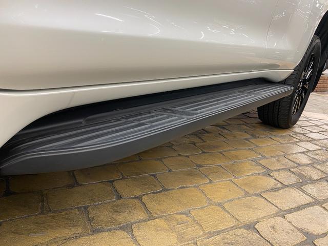 ランドクルーザープラド TX Lパッケージ 70thアニバーサリーLMD 特別仕様車 サンルーフ/ブラウン革S/ACC/衝突軽減B/ナビ/フルセグTV/Bカメラ/車線逸脱警告/シートH・C/Pシート/LEDヘッドライト/Bluetoothオーディオ/ハンズフリー通話/クリアランスソナー(58枚目)