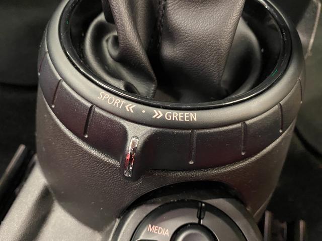 ＭＩＮＩ クーパーＳＤ　ハーマンカードンスピーカー／禁煙車／ナビ／フルセグＴＶ／バックカメラ／ＬＥＤヘッドライト／Ｂｌｕｅｔｏｏｔｈオーディオ／ハンズフリー通話／クリアランスソナー／クルーズコントロール／１年保証（24枚目）