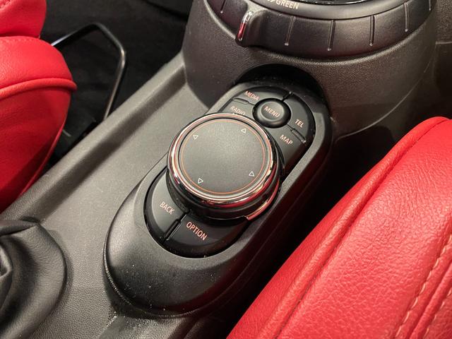 ＭＩＮＩ クーパーＳＤ　ハーマンカードンスピーカー／禁煙車／ナビ／フルセグＴＶ／バックカメラ／ＬＥＤヘッドライト／Ｂｌｕｅｔｏｏｔｈオーディオ／ハンズフリー通話／クリアランスソナー／クルーズコントロール／１年保証（25枚目）