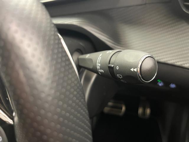 PEUGEOT 2008 GT BLUE HDI