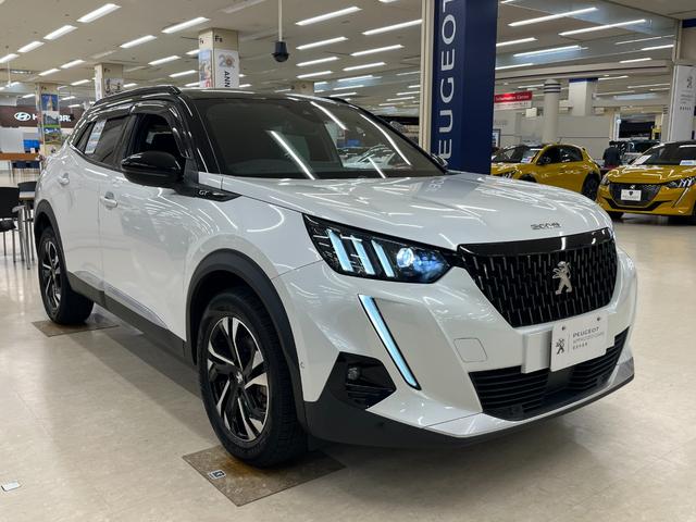 PEUGEOT 2008 GT BLUE HDI
