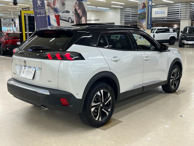 PEUGEOT 2008 GT BLUE HDI