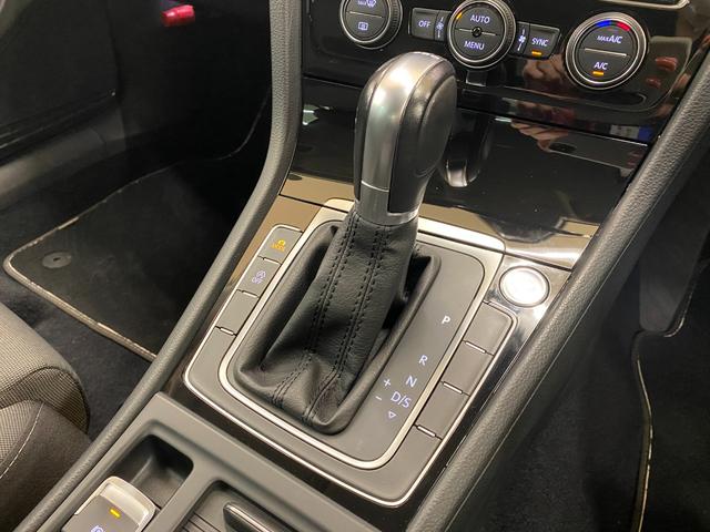 VOLKSWAGEN GOLF TSI HIGHLINE