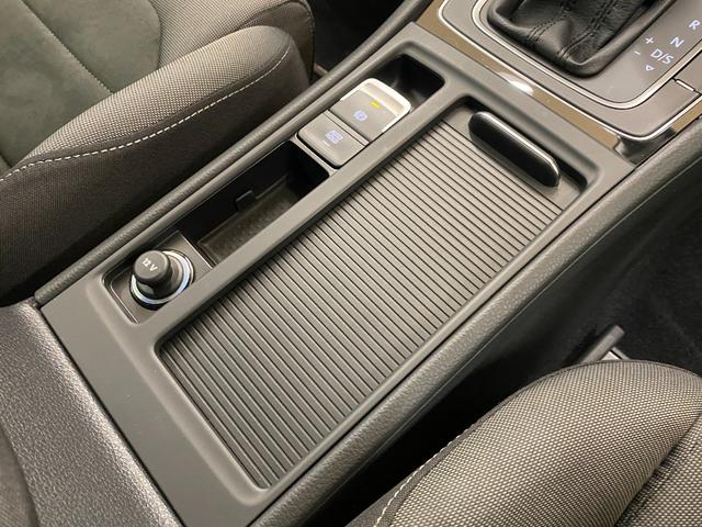 VOLKSWAGEN GOLF TSI HIGHLINE