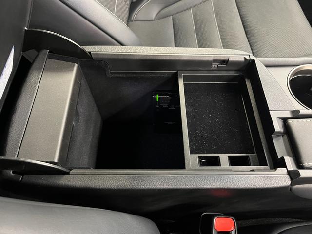 ＮＸ ＮＸ３００　Ｆスポーツ　革Ｓ／禁煙車／ＡＣＣ／衝突軽減Ｂ／ＨＤＤナビ／フルセグＴＶ／Ｂ＆３６０度カメラ／車線逸脱警告／シートＨ・Ｃ／Ｐシート／ＬＥＤヘッドライト／Ｐゲート／Ｂｌｕｅｔｏｏｔｈオーディオ／クリアランスソナー（47枚目）