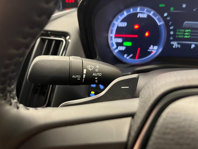 クラウンハイブリッド G 革S/禁煙車/ACC/衝突軽減B/HDDナビ/フルセグTV/B&360度カメラ/車線逸脱警告/シートH・C/Pシート/LEDヘッドライト/Bluetoothオーディオ/クリアランスソナー/1年保証(23枚目)