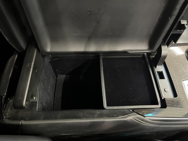 クラウンハイブリッド G 革S/禁煙車/ACC/衝突軽減B/HDDナビ/フルセグTV/B&360度カメラ/車線逸脱警告/シートH・C/Pシート/LEDヘッドライト/Bluetoothオーディオ/クリアランスソナー/1年保証(43枚目)