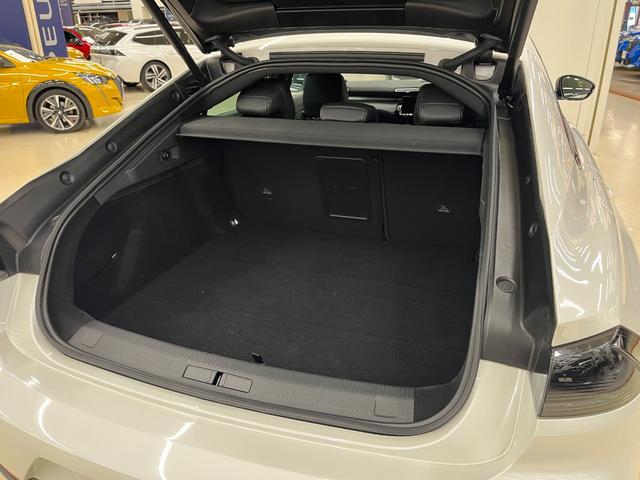 508 GT ブルーHDi プレミアムレザーエディション 禁煙車/黒ナッパ革シート/FOCALスピーカー/ACC/衝突軽減B/Carplay/Android/ナビTV/Bカメラ/車線逸脱警告/シートH/Pシート/LEDライト/Pゲート/Bluetooth(13枚目)