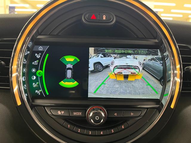 バックカメラが付いているので、駐車もスムーズに行えます。