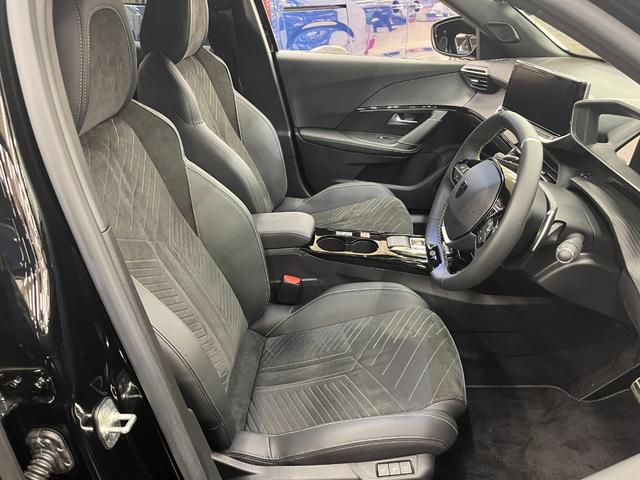 2008 GT ブルーHDi 禁煙車/衝突軽減ブレーキ/ACC/AppleCarplay/AndroidAuto/レーンアシスト/LEDヘッドライト/ハーフ革シート/パワーシート/シートヒーター/アクティブランバーサポート/アルミ(10枚目)