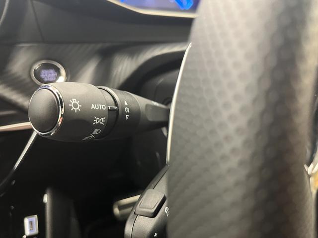2008 GT ブルーHDi 禁煙車/衝突軽減ブレーキ/ACC/AppleCarplay/AndroidAuto/レーンアシスト/LEDヘッドライト/ハーフ革シート/パワーシート/シートヒーター/アクティブランバーサポート/アルミ(19枚目)