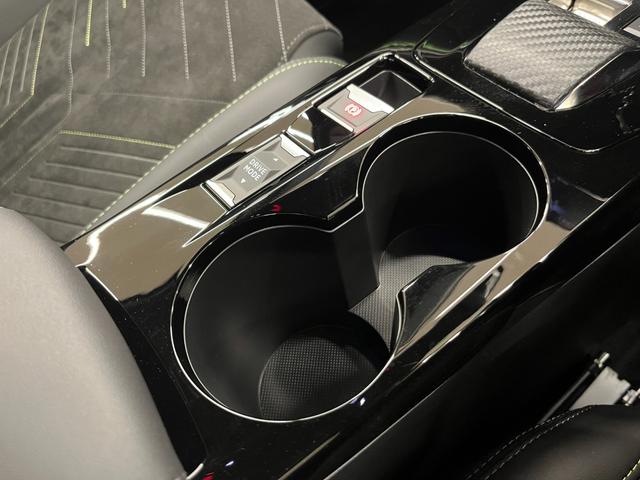 2008 GT ブルーHDi 禁煙車/衝突軽減ブレーキ/ACC/AppleCarplay/AndroidAuto/レーンアシスト/LEDヘッドライト/ハーフ革シート/パワーシート/シートヒーター/アクティブランバーサポート/アルミ(25枚目)