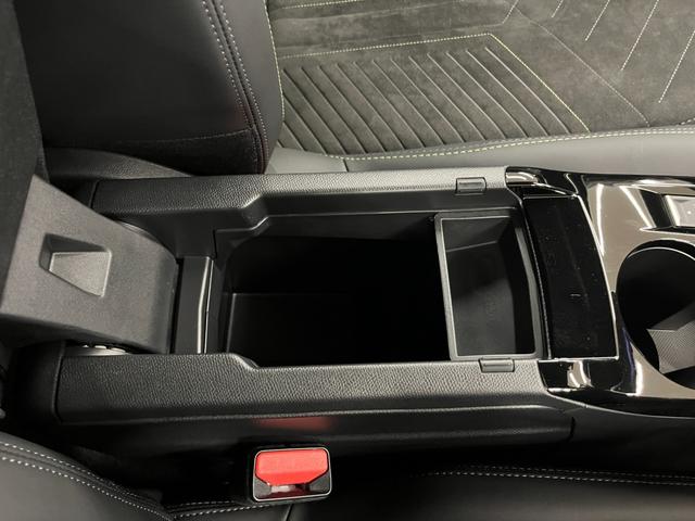 2008 GT ブルーHDi 禁煙車/衝突軽減ブレーキ/ACC/AppleCarplay/AndroidAuto/レーンアシスト/LEDヘッドライト/ハーフ革シート/パワーシート/シートヒーター/アクティブランバーサポート/アルミ(41枚目)