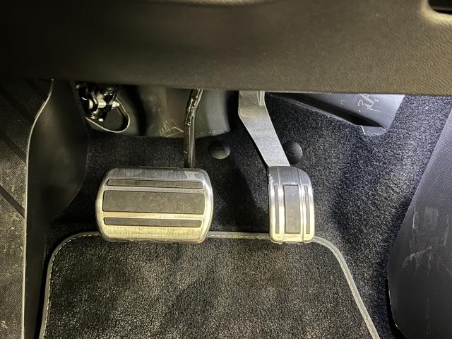 2008 GT ブルーHDi 禁煙車/衝突軽減ブレーキ/ACC/AppleCarplay/AndroidAuto/レーンアシスト/LEDヘッドライト/ハーフ革シート/パワーシート/シートヒーター/アクティブランバーサポート/アルミ(42枚目)