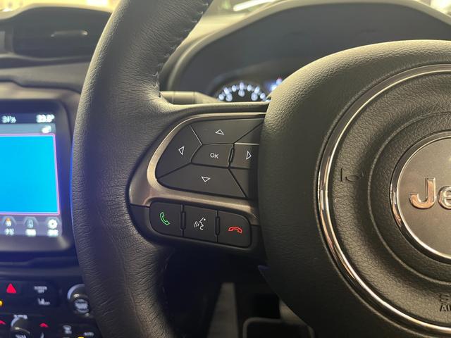 ジープ・レネゲード リミテッド 禁煙車/革S/ACC/衝突軽減B/AppleCarplay/AndroidAuto/ナビ/フルセグTV/バックカメラ/シートH/Pシート/Bluetoothオーディオ/クリアランスソナー/ルーフレール(17枚目)