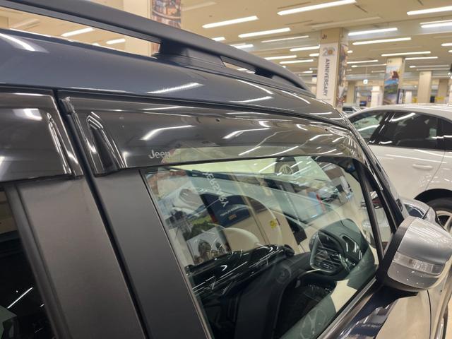 ジープ・レネゲード リミテッド 禁煙車/革S/ACC/衝突軽減B/AppleCarplay/AndroidAuto/ナビ/フルセグTV/バックカメラ/シートH/Pシート/Bluetoothオーディオ/クリアランスソナー/ルーフレール(44枚目)