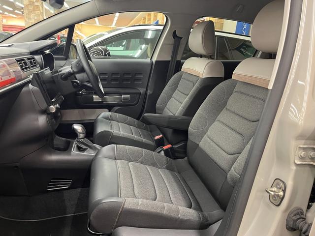 C3 モダンサロン 特別仕様車/後期モデル/禁煙車/衝突軽減B/AppleCarplay/AndroidAuto/ハーフ革S/バックカメラ/LEDヘッドライト/Bluetoothオーディオ/クルーズコントロール/1年保証(11枚目)