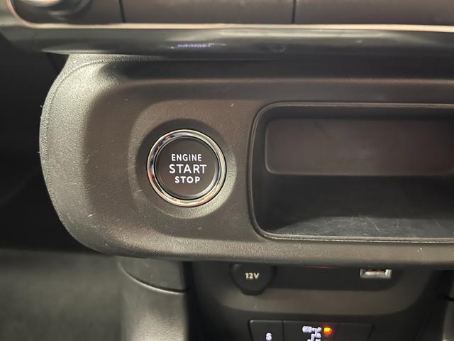 C3 モダンサロン 特別仕様車/後期モデル/禁煙車/衝突軽減B/AppleCarplay/AndroidAuto/ハーフ革S/バックカメラ/LEDヘッドライト/Bluetoothオーディオ/クルーズコントロール/1年保証(20枚目)