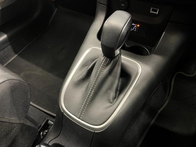 C3 モダンサロン 特別仕様車/後期モデル/禁煙車/衝突軽減B/AppleCarplay/AndroidAuto/ハーフ革S/バックカメラ/LEDヘッドライト/Bluetoothオーディオ/クルーズコントロール/1年保証(22枚目)