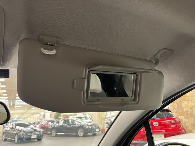 C3 モダンサロン 特別仕様車/後期モデル/禁煙車/衝突軽減B/AppleCarplay/AndroidAuto/ハーフ革S/バックカメラ/LEDヘッドライト/Bluetoothオーディオ/クルーズコントロール/1年保証(35枚目)