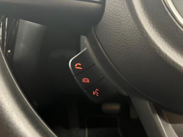 スイフト XG 禁煙車/ACC/衝突軽減ブレーキ/ナビ/フルセグTV/車線逸脱警告/シートヒーター/Bluetoothオーディオ/ハンズフリー通話/クリアランスソナー/トラクションコントロール/1年保証/(18枚目)