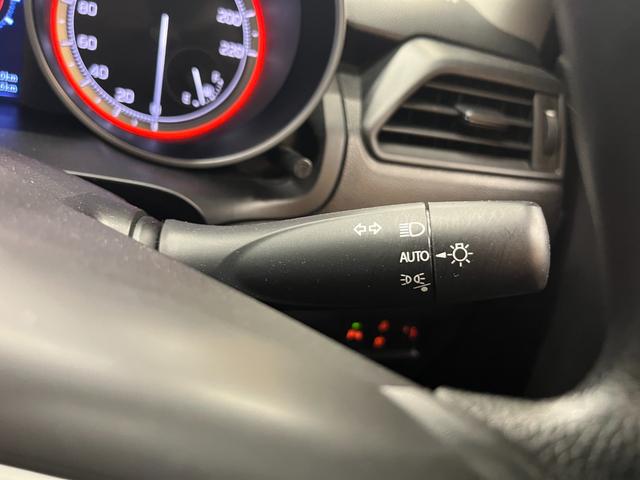 スイフト XG 禁煙車/ACC/衝突軽減ブレーキ/ナビ/フルセグTV/車線逸脱警告/シートヒーター/Bluetoothオーディオ/ハンズフリー通話/クリアランスソナー/トラクションコントロール/1年保証/(21枚目)