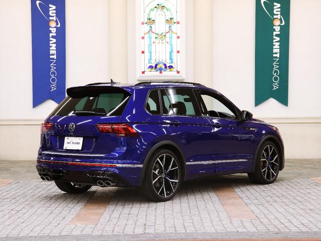 ティグアン R 革S/社外サスペンション/禁煙車/ACC/衝突軽減B/AppleCarplay/AndroidAuto/HDDナビ/フルセグTV/B&360度カメラ/シートH/Pシート/LEDヘッドライト/Pゲート(10枚目)