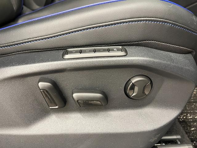 ティグアン R 革S/社外サスペンション/禁煙車/ACC/衝突軽減B/AppleCarplay/AndroidAuto/HDDナビ/フルセグTV/B&360度カメラ/シートH/Pシート/LEDヘッドライト/Pゲート(13枚目)