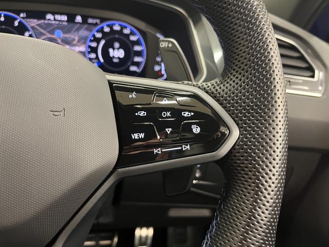 ティグアン R 革S/社外サスペンション/禁煙車/ACC/衝突軽減B/AppleCarplay/AndroidAuto/HDDナビ/フルセグTV/B&360度カメラ/シートH/Pシート/LEDヘッドライト/Pゲート(19枚目)