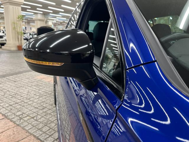 ティグアン R 革S/社外サスペンション/禁煙車/ACC/衝突軽減B/AppleCarplay/AndroidAuto/HDDナビ/フルセグTV/B&360度カメラ/シートH/Pシート/LEDヘッドライト/Pゲート(57枚目)