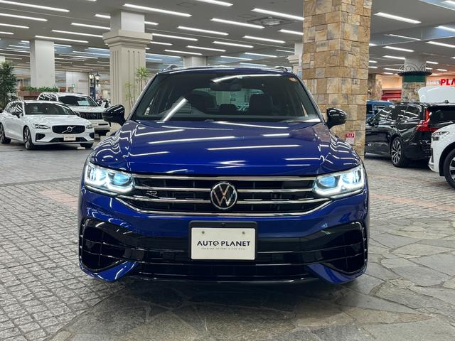 ティグアン R 革S/社外サスペンション/禁煙車/ACC/衝突軽減B/AppleCarplay/AndroidAuto/HDDナビ/フルセグTV/B&360度カメラ/シートH/Pシート/LEDヘッドライト/Pゲート(64枚目)