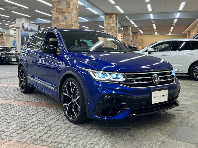 ティグアン R 革S/社外サスペンション/禁煙車/ACC/衝突軽減B/AppleCarplay/AndroidAuto/HDDナビ/フルセグTV/B&360度カメラ/シートH/Pシート/LEDヘッドライト/Pゲート(65枚目)