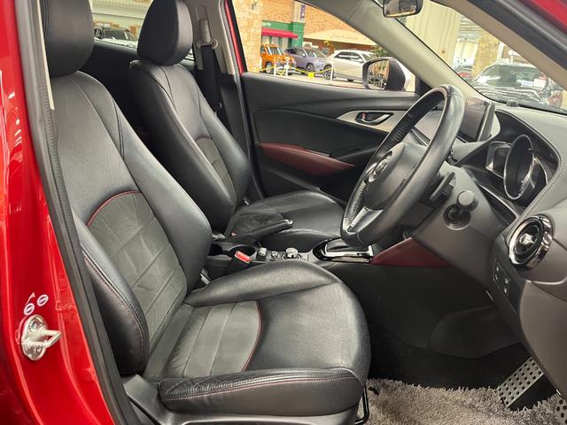 CX-3 XD ツーリング Lパッケージ 禁煙車/BOSEスピーカー/ACC/衝突軽減B/ハーフ革S/ナビ/フルセグTV/Bカメラ/車線逸脱警告/シートH/LEDヘッドライト/Bluetoothオーディオ/ヘッドアップディスプレイ/1年保証(11枚目)
