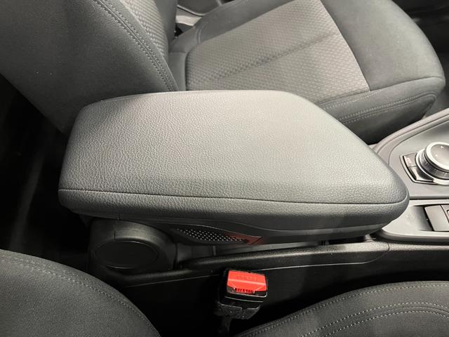 �Z���^�[�R���\�[���ɂ��A�傫�ȏ��ȂǂȂ��ǍD�ł��B