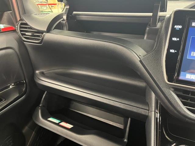 ノア ハイブリッドＧ　禁煙車／衝突軽減Ｂ／ナビ／フルセグＴＶ／Ｂカメラ／車線逸脱警告／シートＨ／ＬＥＤヘッドライト／後席モニター／両側電動スライドドア／Ｂｌｕｅｔｏｏｔｈ／クリアランスソナー／クルーズコントロール／１年保証（24枚目）