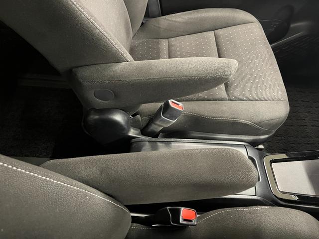 ノア ハイブリッドＧ　禁煙車／衝突軽減Ｂ／ナビ／フルセグＴＶ／Ｂカメラ／車線逸脱警告／シートＨ／ＬＥＤヘッドライト／後席モニター／両側電動スライドドア／Ｂｌｕｅｔｏｏｔｈ／クリアランスソナー／クルーズコントロール／１年保証（38枚目）