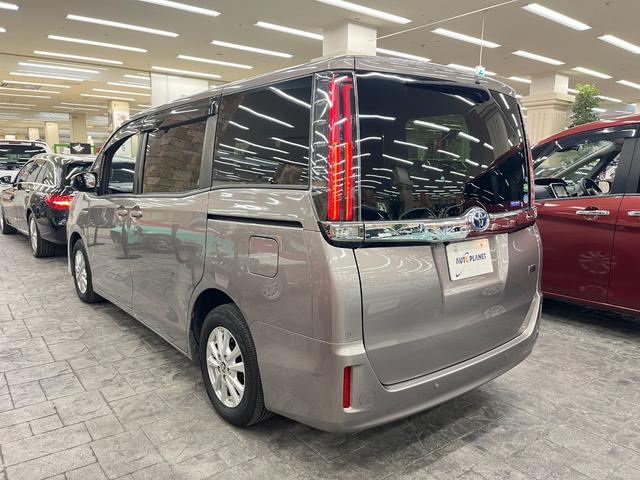 ノア ハイブリッドＧ　禁煙車／衝突軽減Ｂ／ナビ／フルセグＴＶ／Ｂカメラ／車線逸脱警告／シートＨ／ＬＥＤヘッドライト／後席モニター／両側電動スライドドア／Ｂｌｕｅｔｏｏｔｈ／クリアランスソナー／クルーズコントロール／１年保証（56枚目）