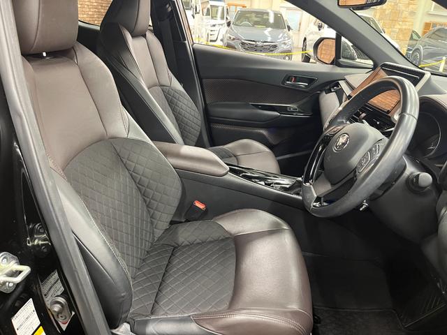 C-HR G 禁煙車/ACC/衝突軽減B/ハーフ革S/ナビ/フルセグTV/バックカメラ/車線逸脱警告/シートH/LEDヘッドライト/Bluetoothオーディオ/ハンズフリー通話/クリアランスソナー/1年保証(11枚目)