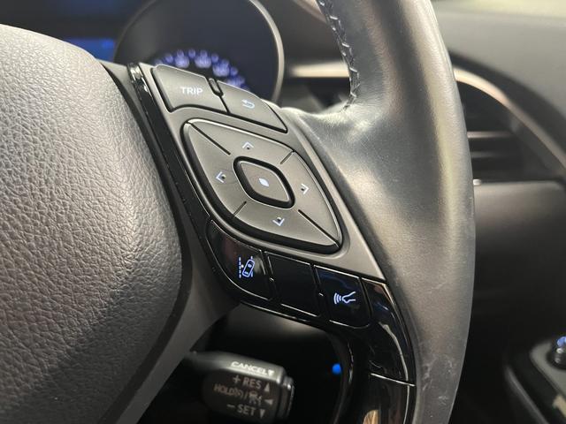 C-HR G 禁煙車/ACC/衝突軽減B/ハーフ革S/ナビ/フルセグTV/バックカメラ/車線逸脱警告/シートH/LEDヘッドライト/Bluetoothオーディオ/ハンズフリー通話/クリアランスソナー/1年保証(18枚目)