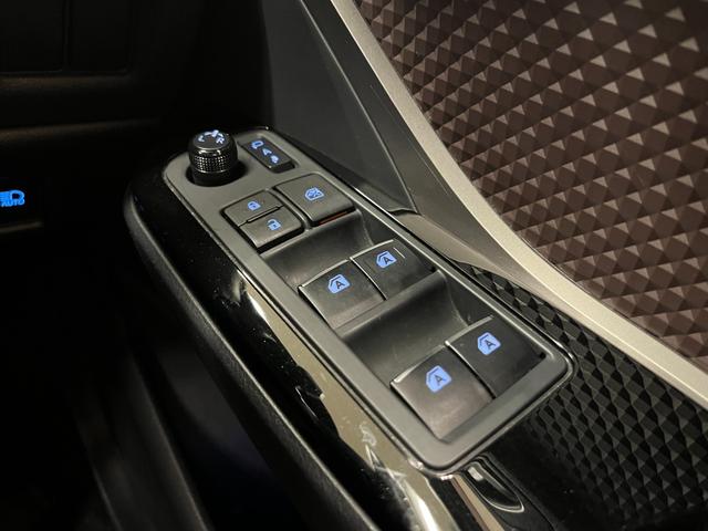 C-HR G 禁煙車/ACC/衝突軽減B/ハーフ革S/ナビ/フルセグTV/バックカメラ/車線逸脱警告/シートH/LEDヘッドライト/Bluetoothオーディオ/ハンズフリー通話/クリアランスソナー/1年保証(39枚目)