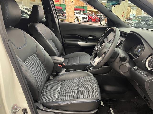 キックス Ｘ　禁煙車／ＡＣＣ／衝突軽減Ｂ／ハーフ革Ｓ／ナビ／フルセグＴＶ／Ｂ＆３６０度カメラ／ＬＥＤヘッドライト／Ｂｌｕｅｔｏｏｔｈオーディオ／クリアランスソナー／オートライト／ルーフレール／ドアバイザー／１年保証（11枚目）