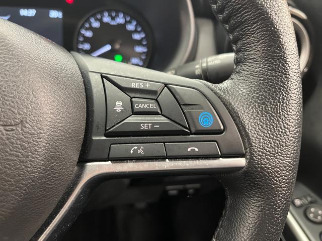 キックス Ｘ　禁煙車／ＡＣＣ／衝突軽減Ｂ／ハーフ革Ｓ／ナビ／フルセグＴＶ／Ｂ＆３６０度カメラ／ＬＥＤヘッドライト／Ｂｌｕｅｔｏｏｔｈオーディオ／クリアランスソナー／オートライト／ルーフレール／ドアバイザー／１年保証（17枚目）